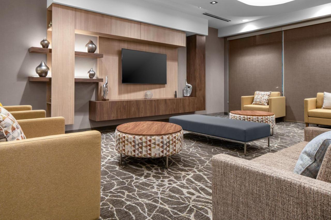 Springhill Suites By Marriott Charlotte Huntersville Exterior photo