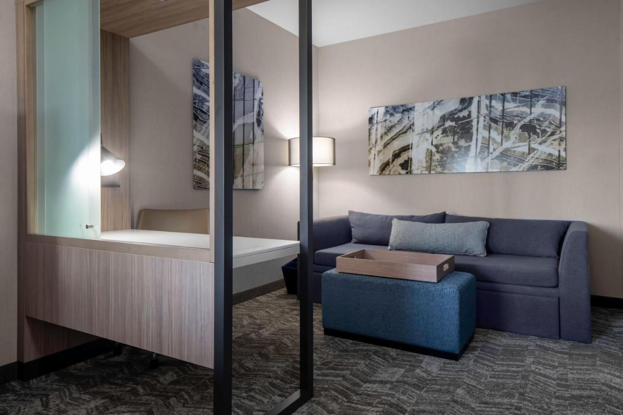 Springhill Suites By Marriott Charlotte Huntersville Exterior photo