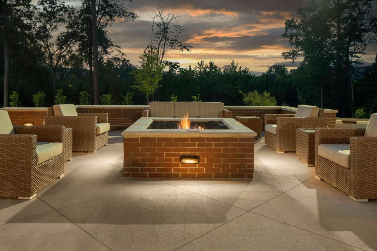 Springhill Suites By Marriott Charlotte Huntersville Exterior photo