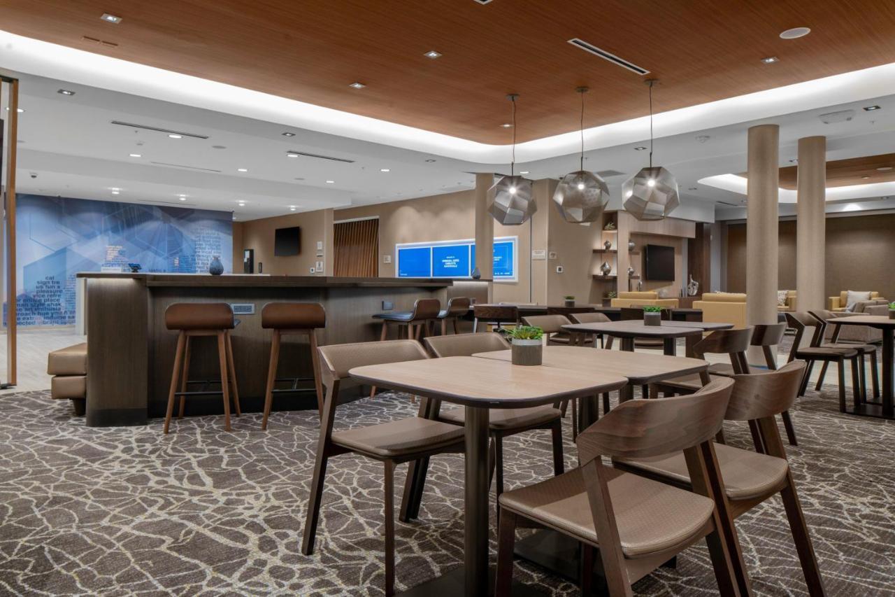 Springhill Suites By Marriott Charlotte Huntersville Exterior photo